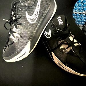 Nike KI big boy sneakers